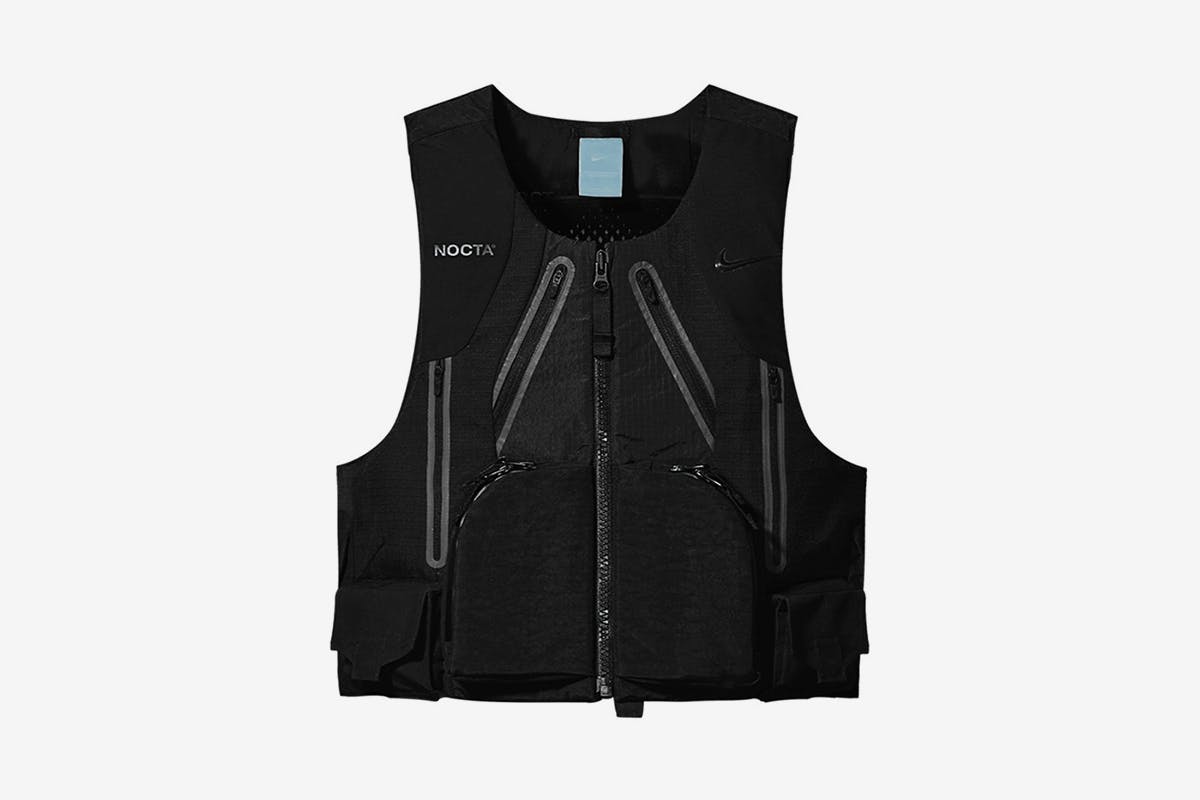 drake-nike-nocta-february-2021-02