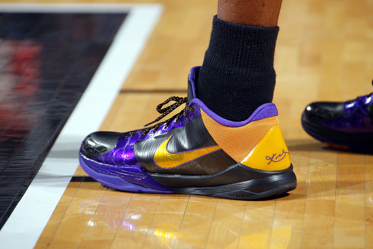Nike kobe tennis shoes store