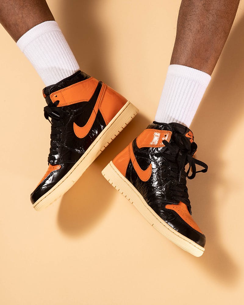 nike air jordan shattered backboard