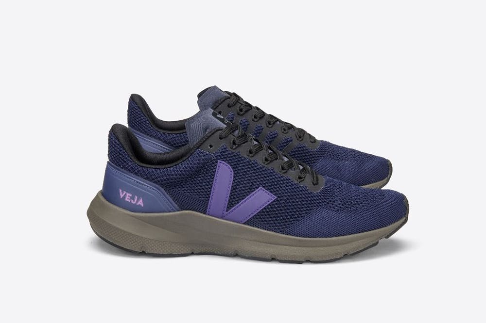 daily-sneaker-roundup-4-29-2021-1-05