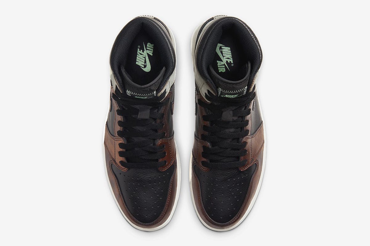 reebok-premier-road-modern-metallic-silver-release-info-1-03