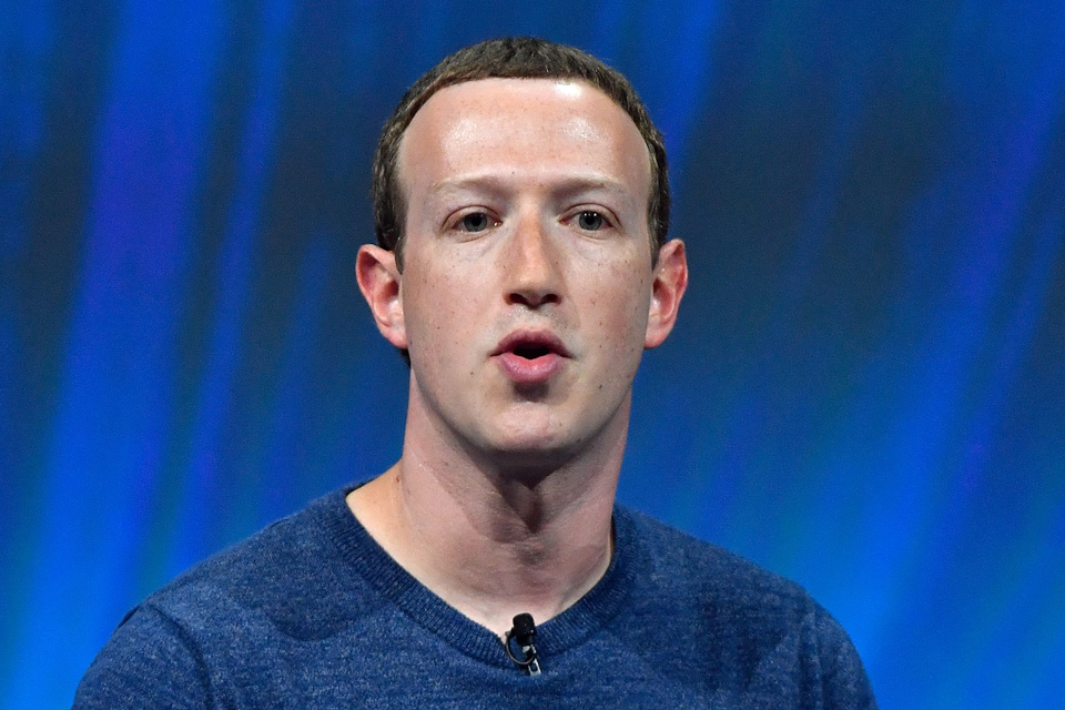 facebook apology public posts mark zuckerberg