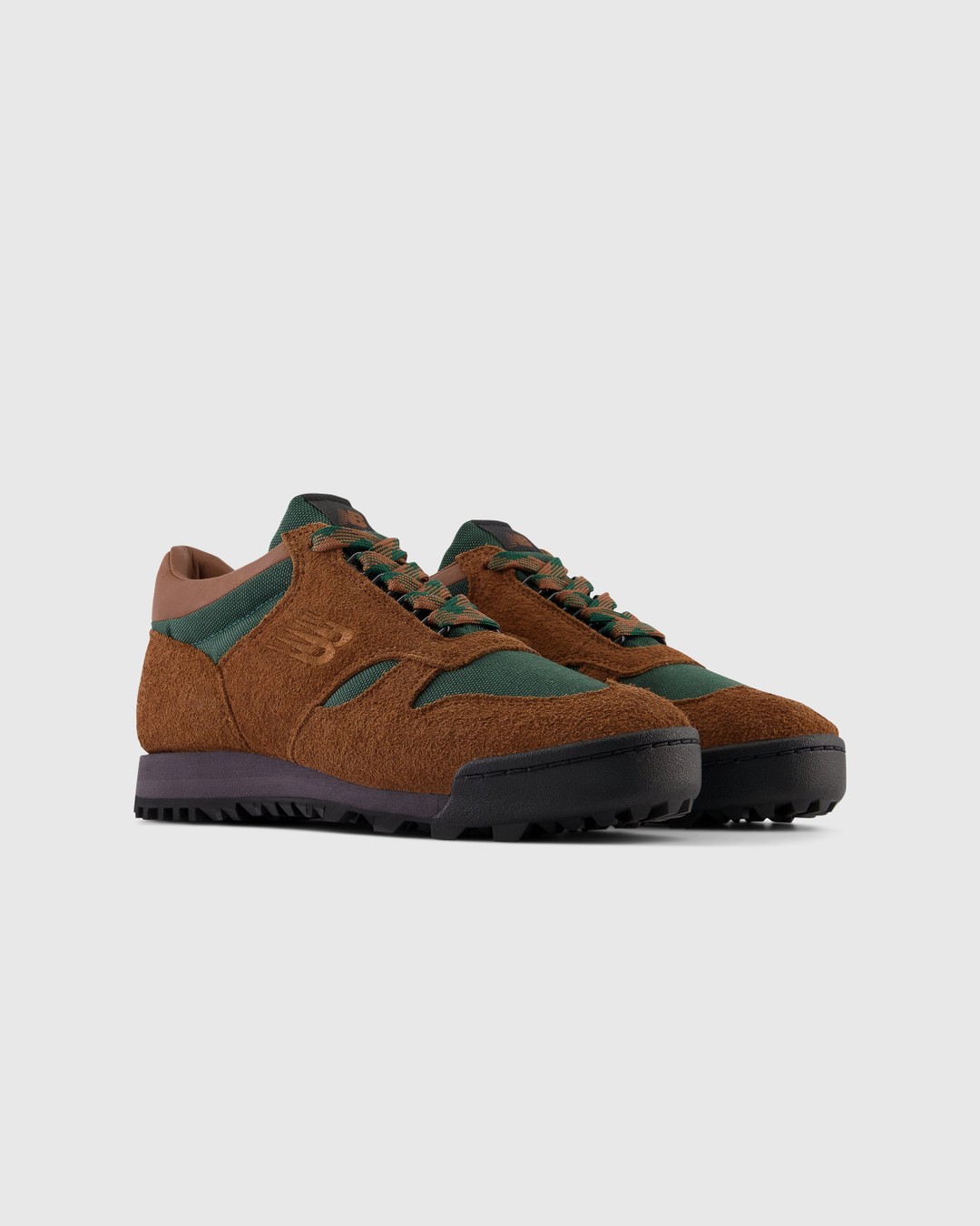 New Balance – UALGSBG True Brown - Sneakers - Brown - Image 3