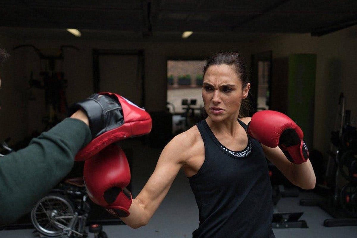 gal-gadot-wonder-woman-workout-routine-01