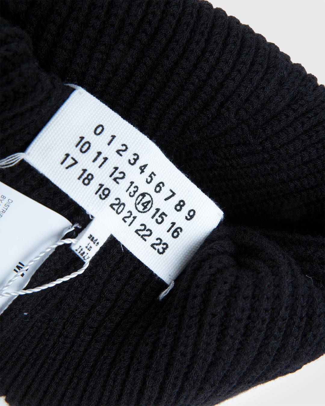 Maison Margiela – Four Stitches Beanie Black | Highsnobiety Shop