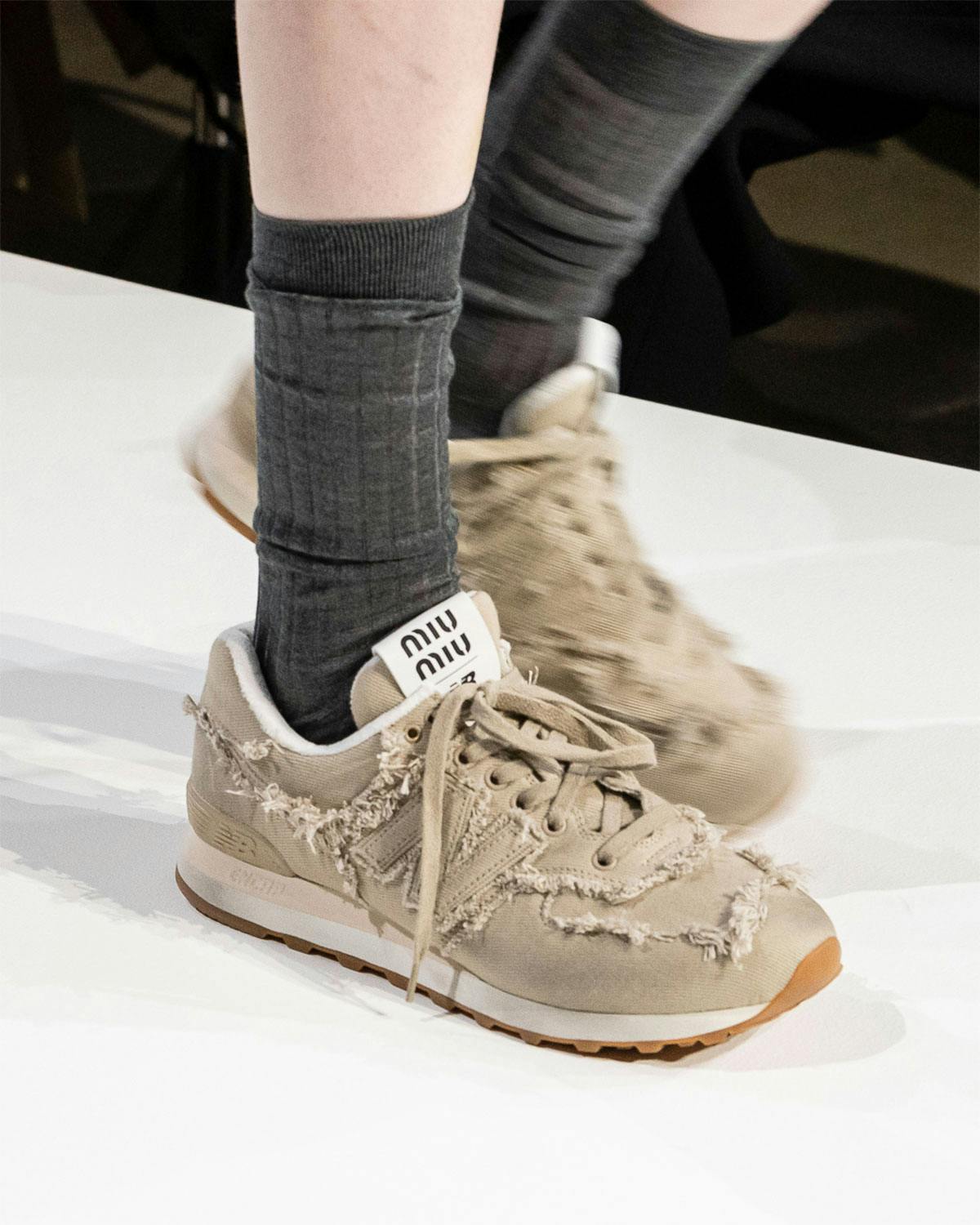 miu-miu-new-balance-03