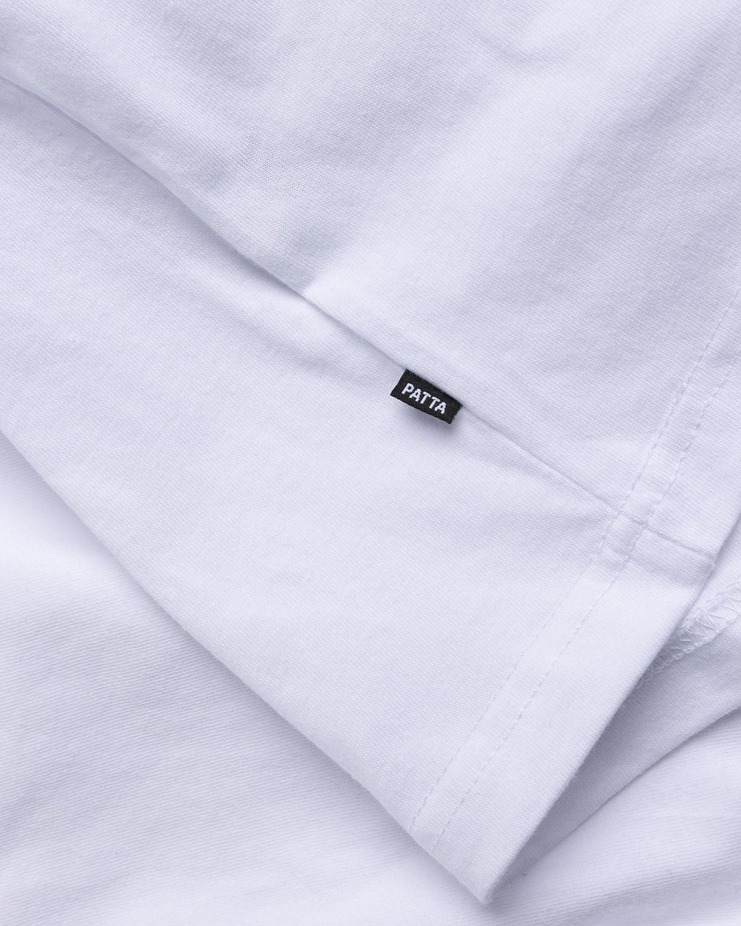 Patta – Basic Script P T-Shirt White - T-shirts - White - Image 4