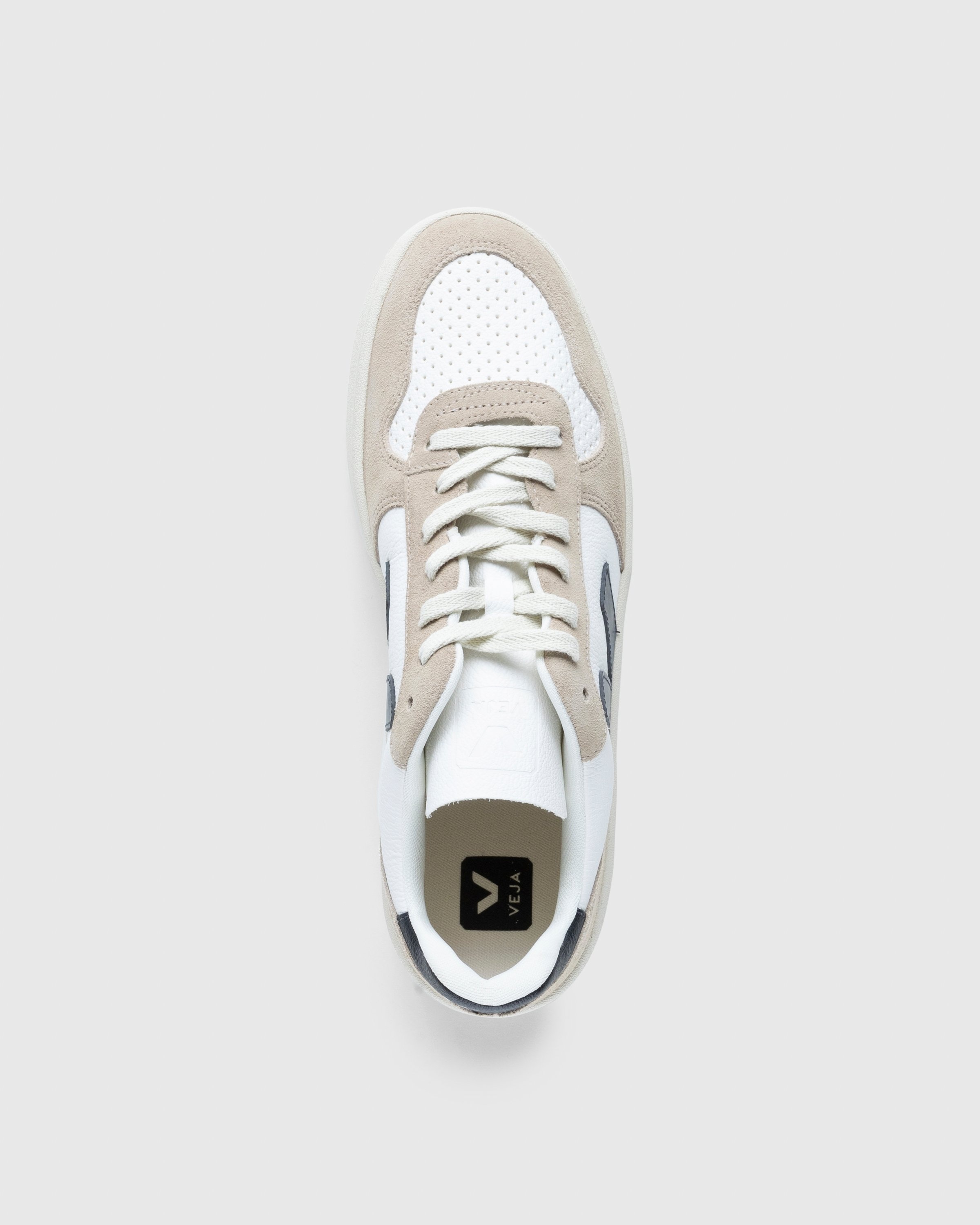Veja v10 white black hot sale
