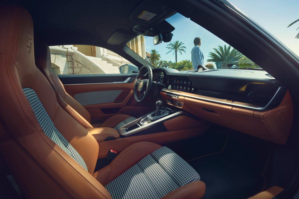 porsche-911-sport-classic-2023-sale-price- (5)