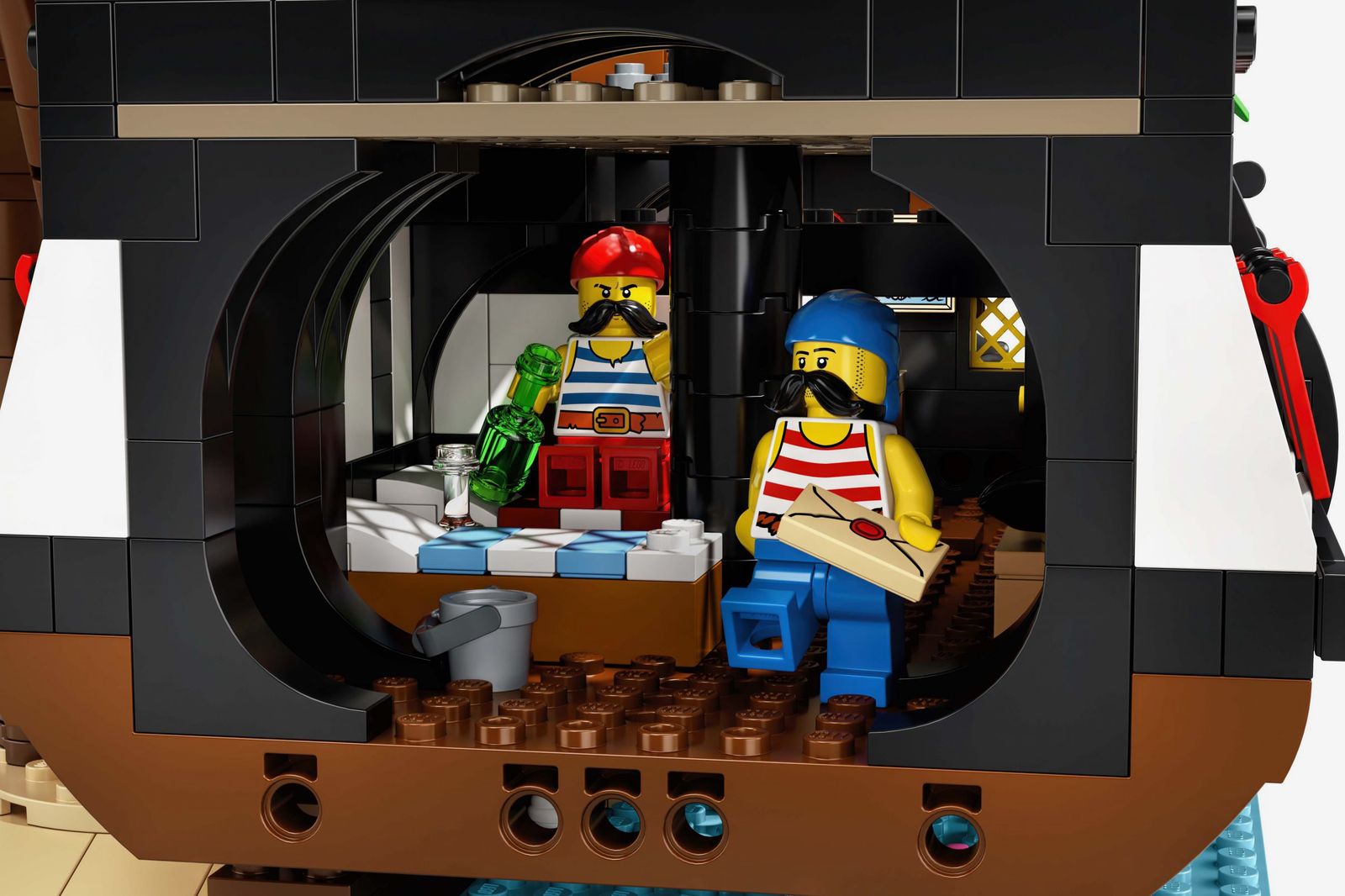 LEGO Pirates of Barracuda Bay Set
