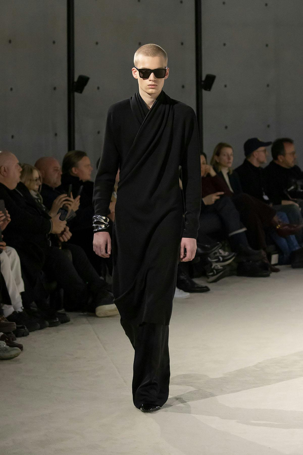 saint-laurent-fall-2023-menswear-32
