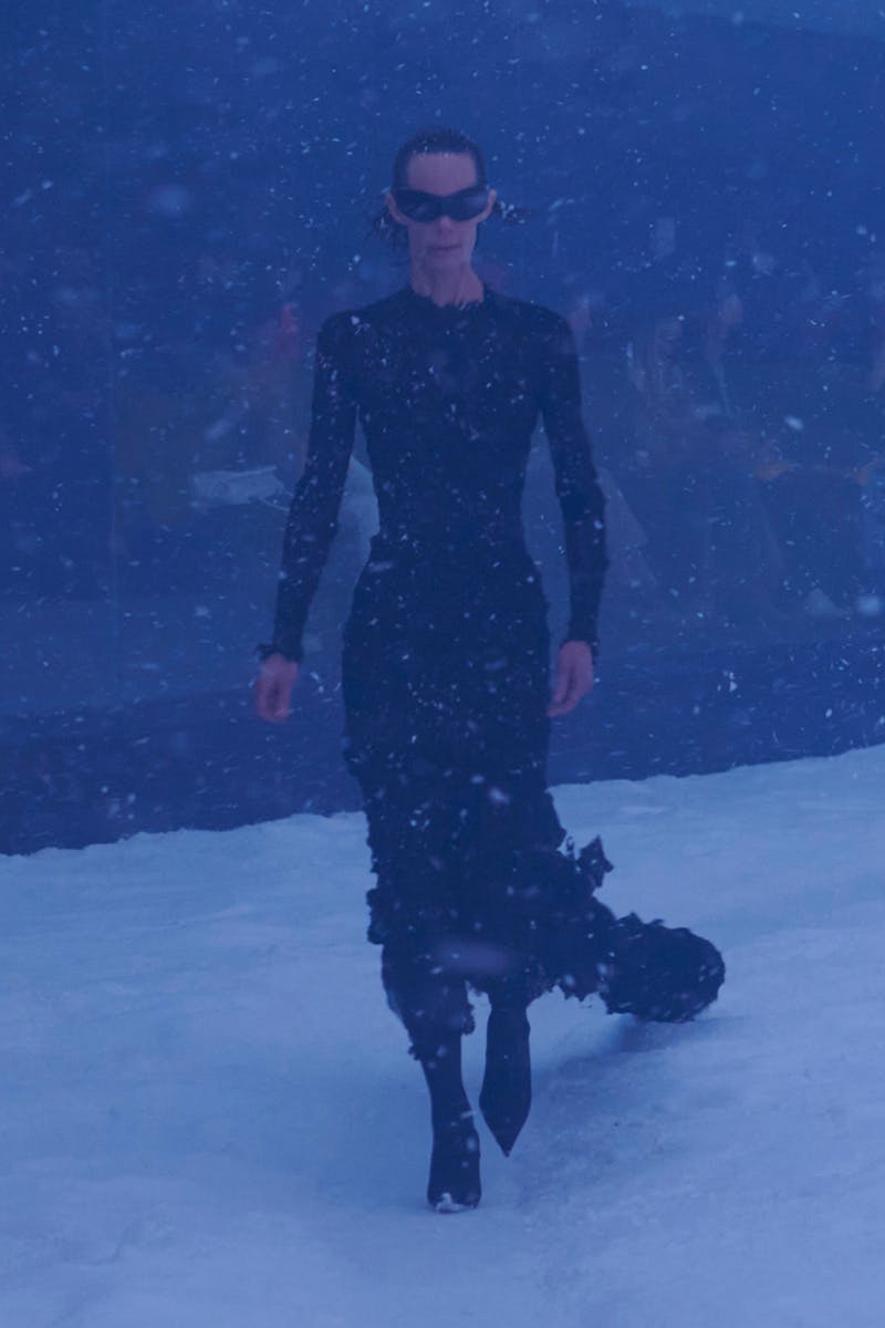 balenciaga-fw22-collection-runway-show-66