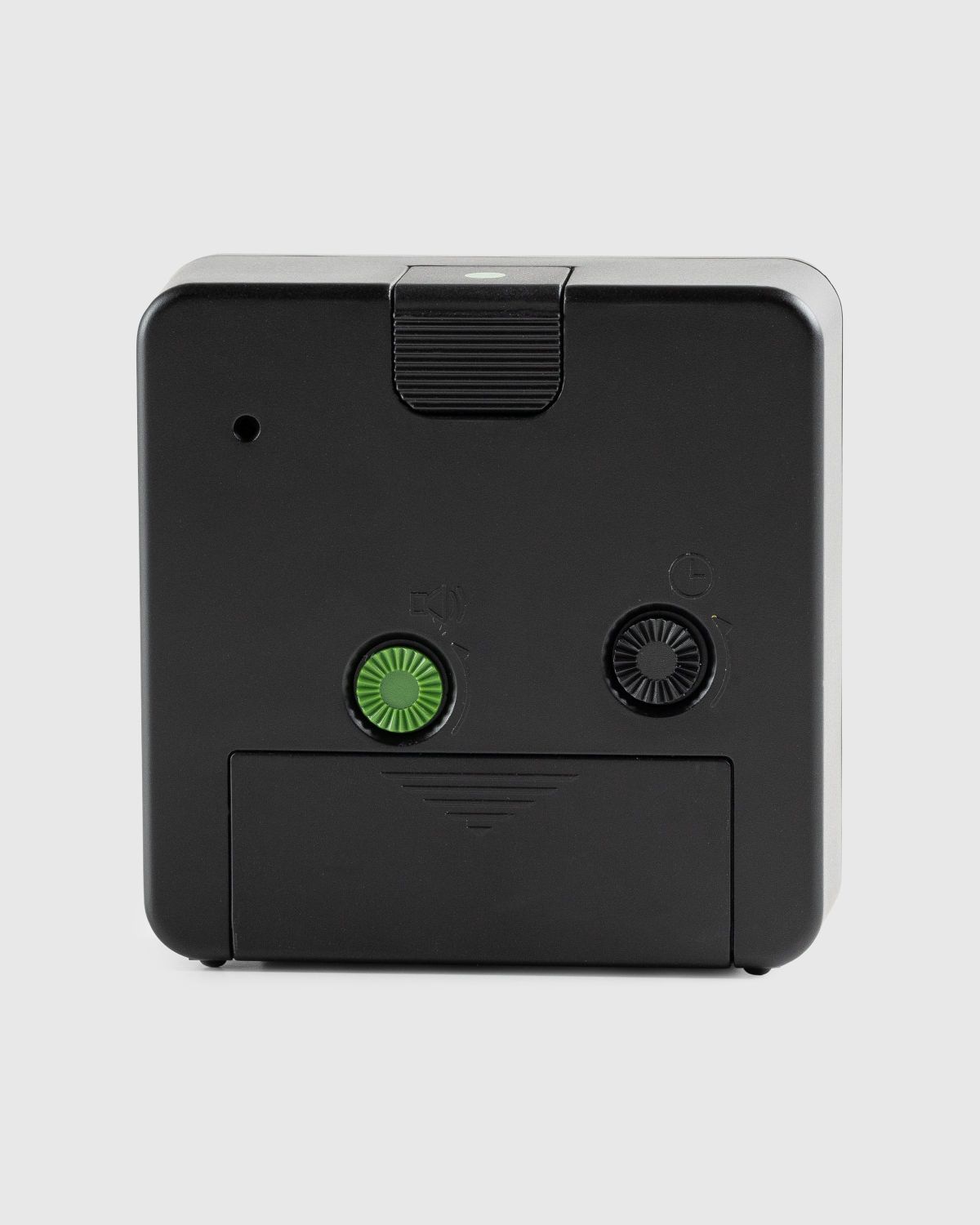 BRAUN x Highsnobiety – BC03 Classic Analogue Alarm Clock Black - Lifestyle - Black - Image 3