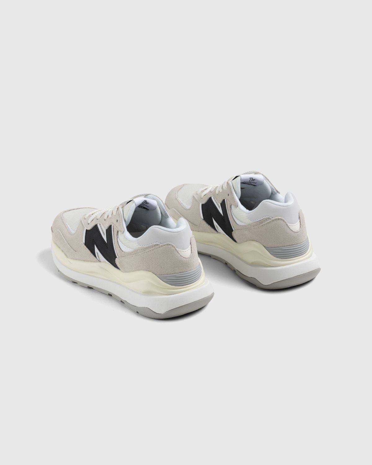 New Balance – M5740CBC Sea Salt - Sneakers - Grey - Image 4