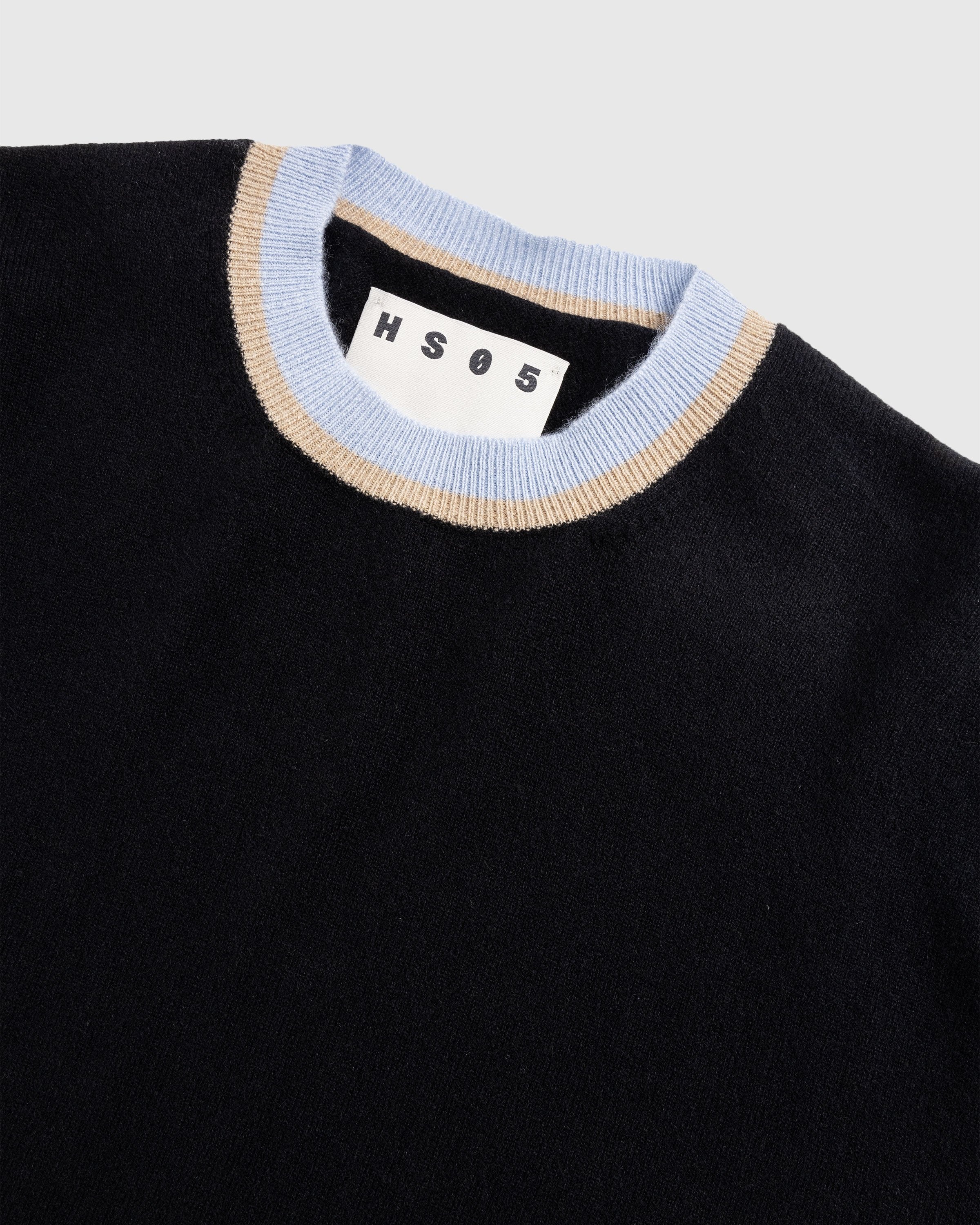 Highsnobiety HS05 – Cashmere Crew Sweater Black - Knitwear - Black - Image 6