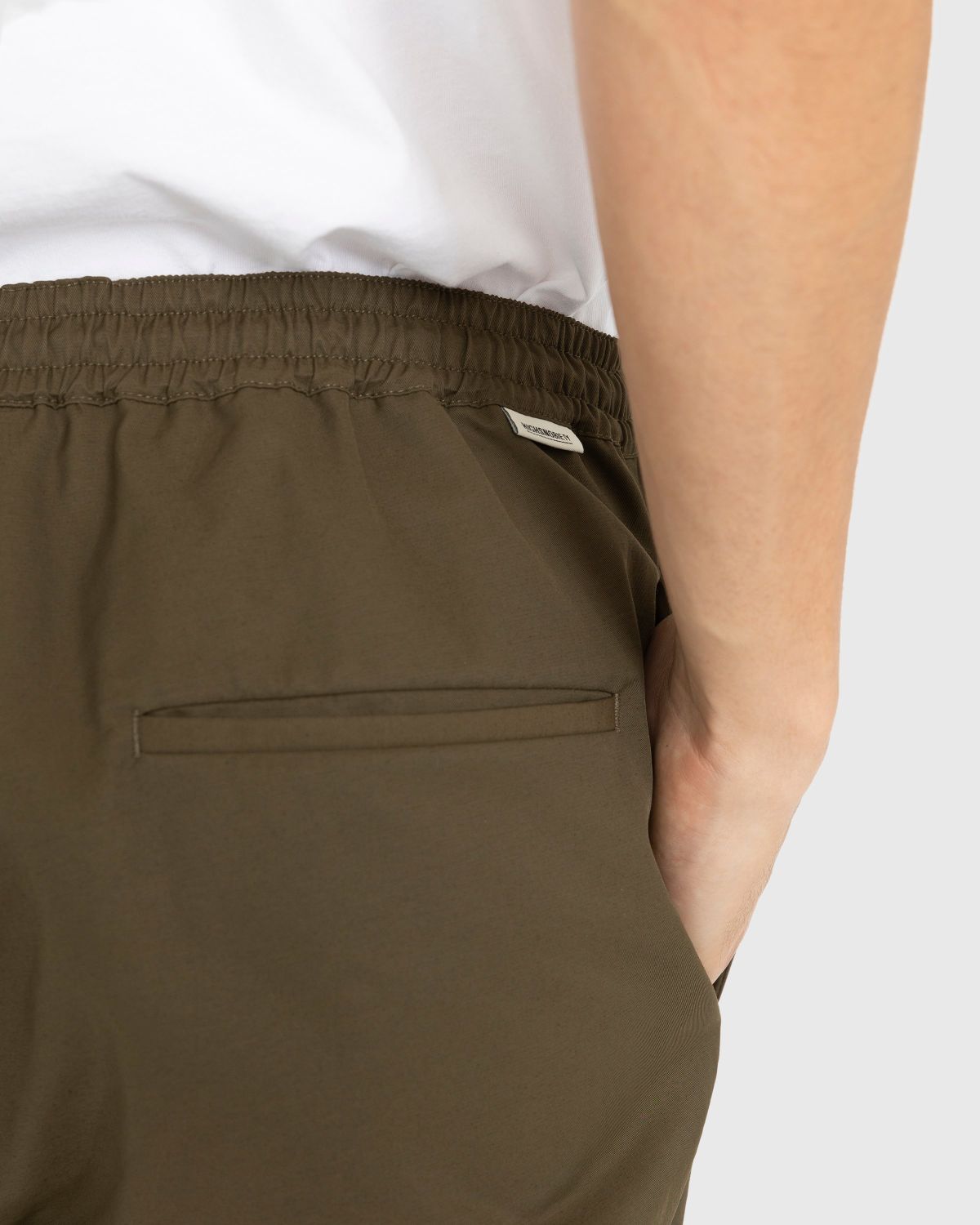 Highsnobiety – Cotton Nylon Elastic Pants Olive - Trousers - Green - Image 5