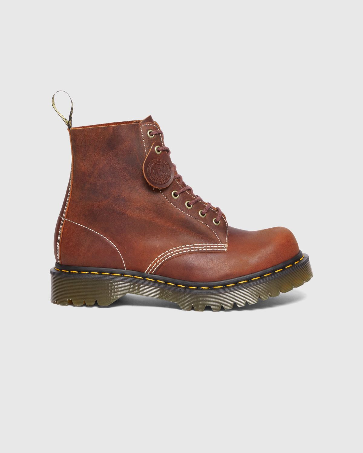 Dr. Martens – 1460 Pascal Heritage Tan Phoenix - Boots - Brown - Image 1