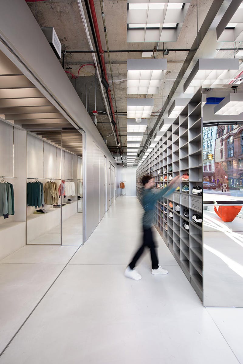 on-nyc-flagship-store-04