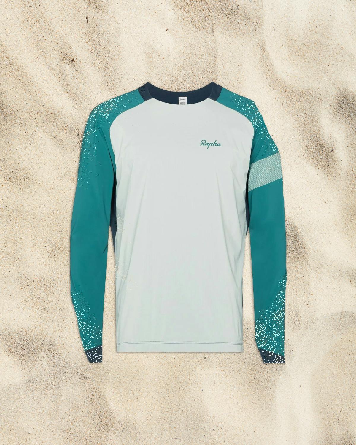 The Best Breathable T-Shirts for Men in Summer 2022