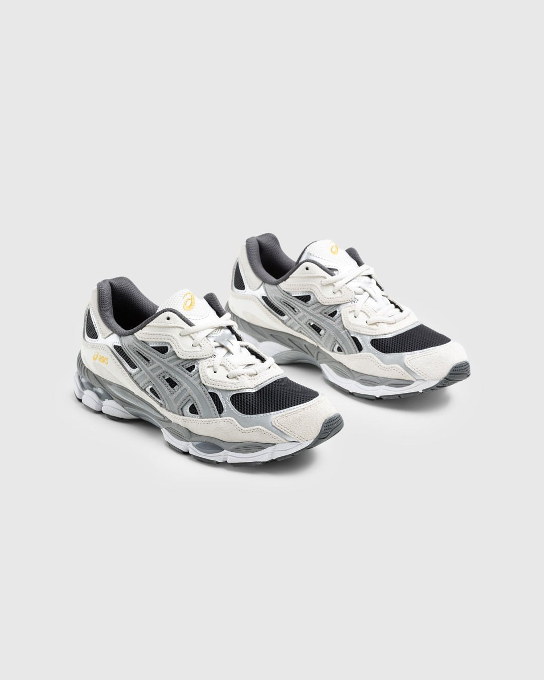 asics – GEL-NYC Black/Clay Grey - Sneakers - Grey - Image 3