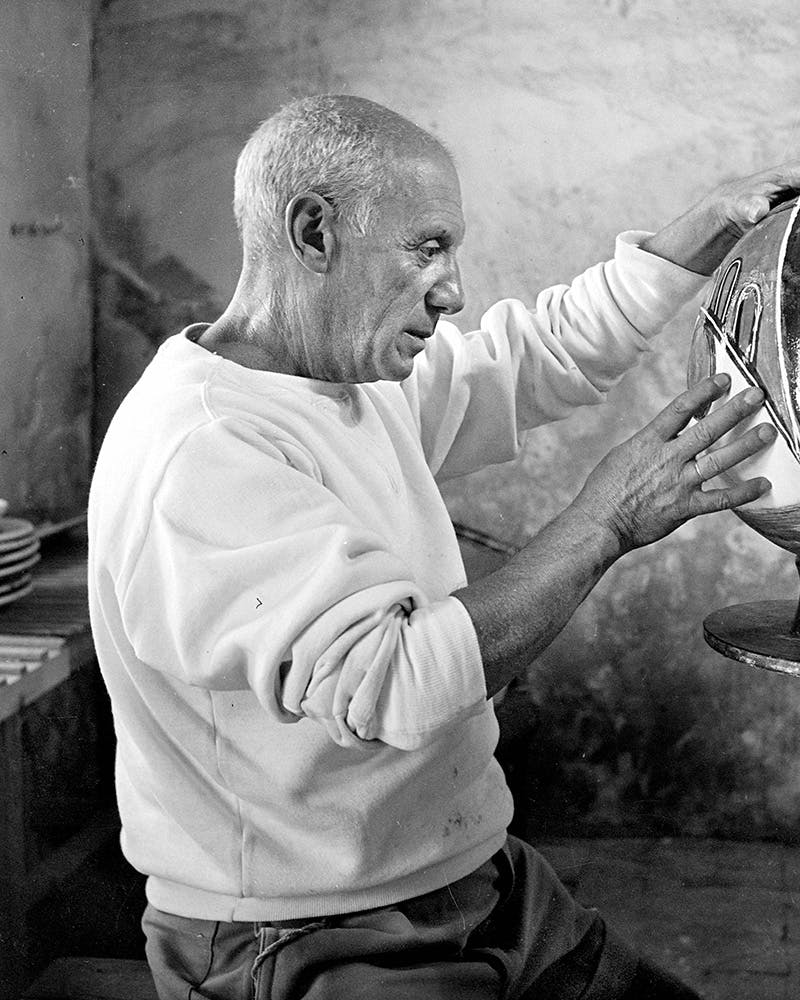 dress-like-pablo-picasso-2020-04