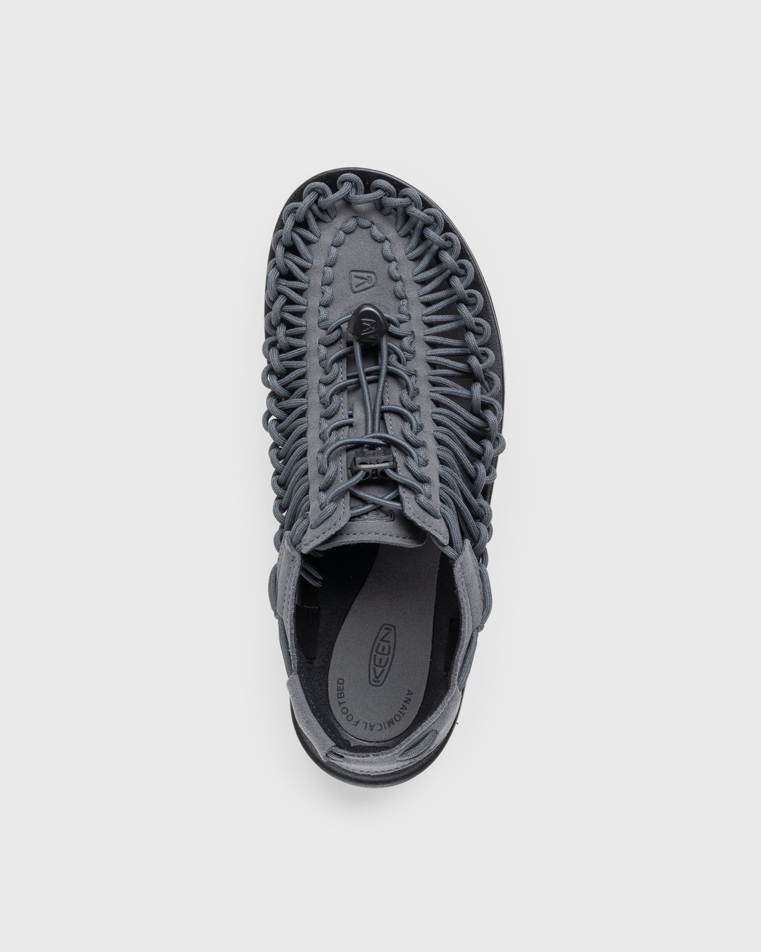 Keen – Uneek Magnet/Black - Sandals & Slides - Grey - Image 5