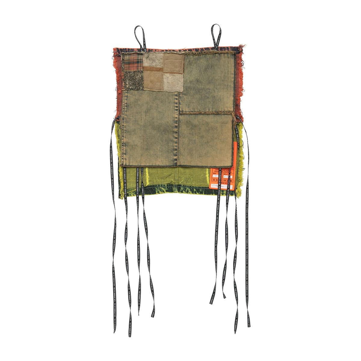 <em>UNIQUE (5110)</em>, 2019
