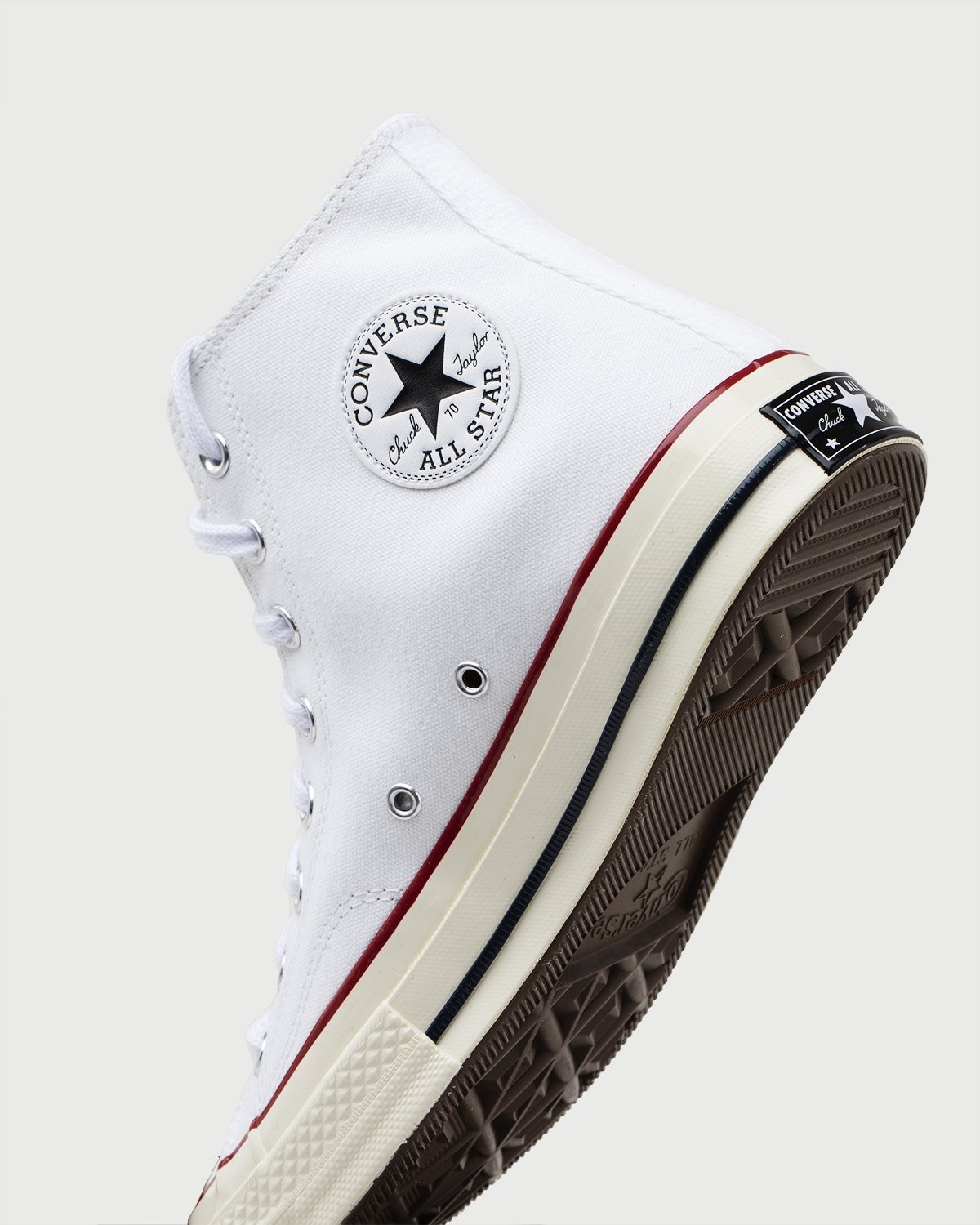 Harga sales converse white
