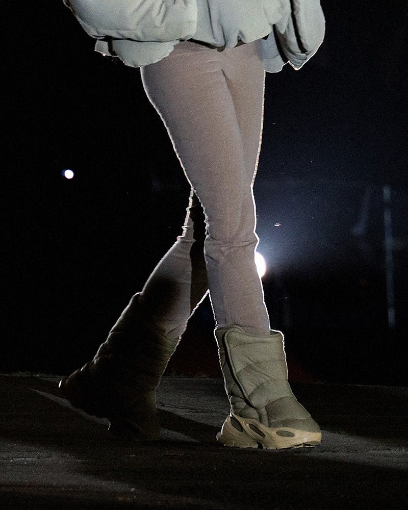yeezy-season-8-footwear-roundup-07