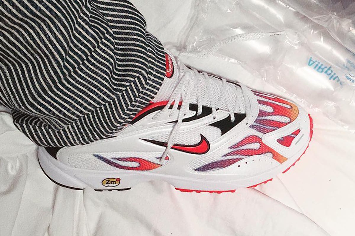 supreme nike streak
