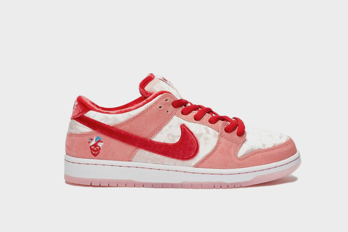 dunk strangelove stockx