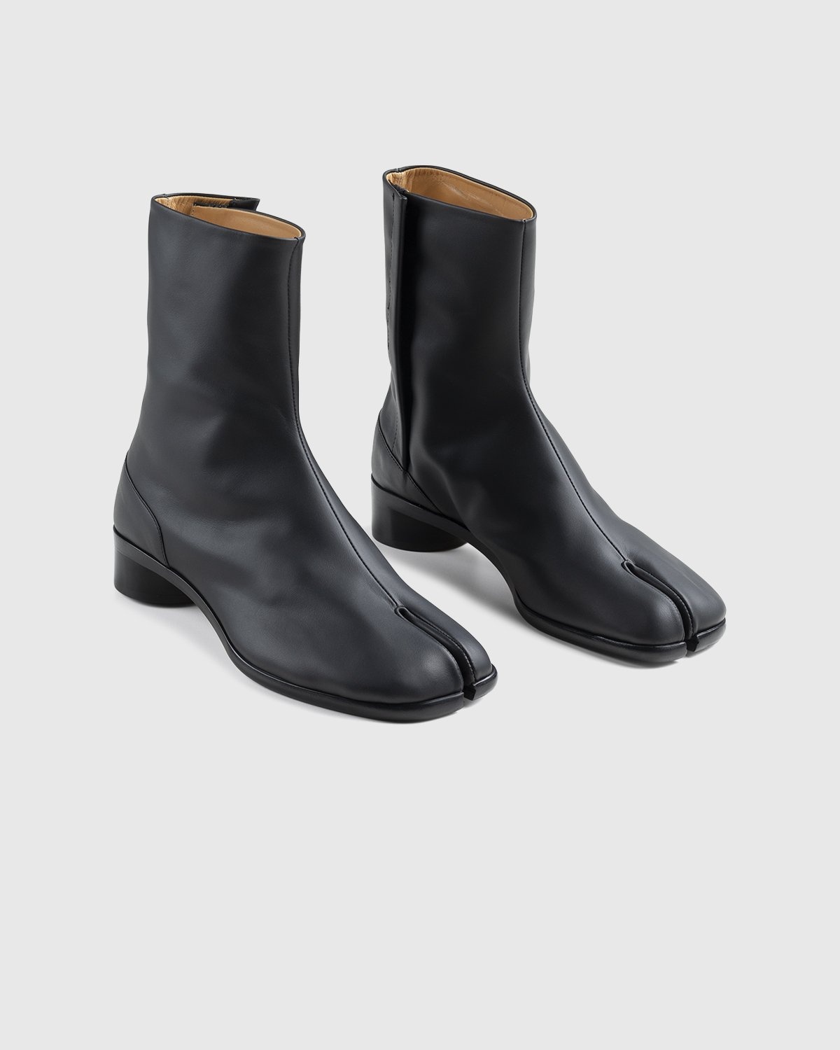 Maison Margiela – Tabi Ankle Boot Black - Boots - Black - Image 3