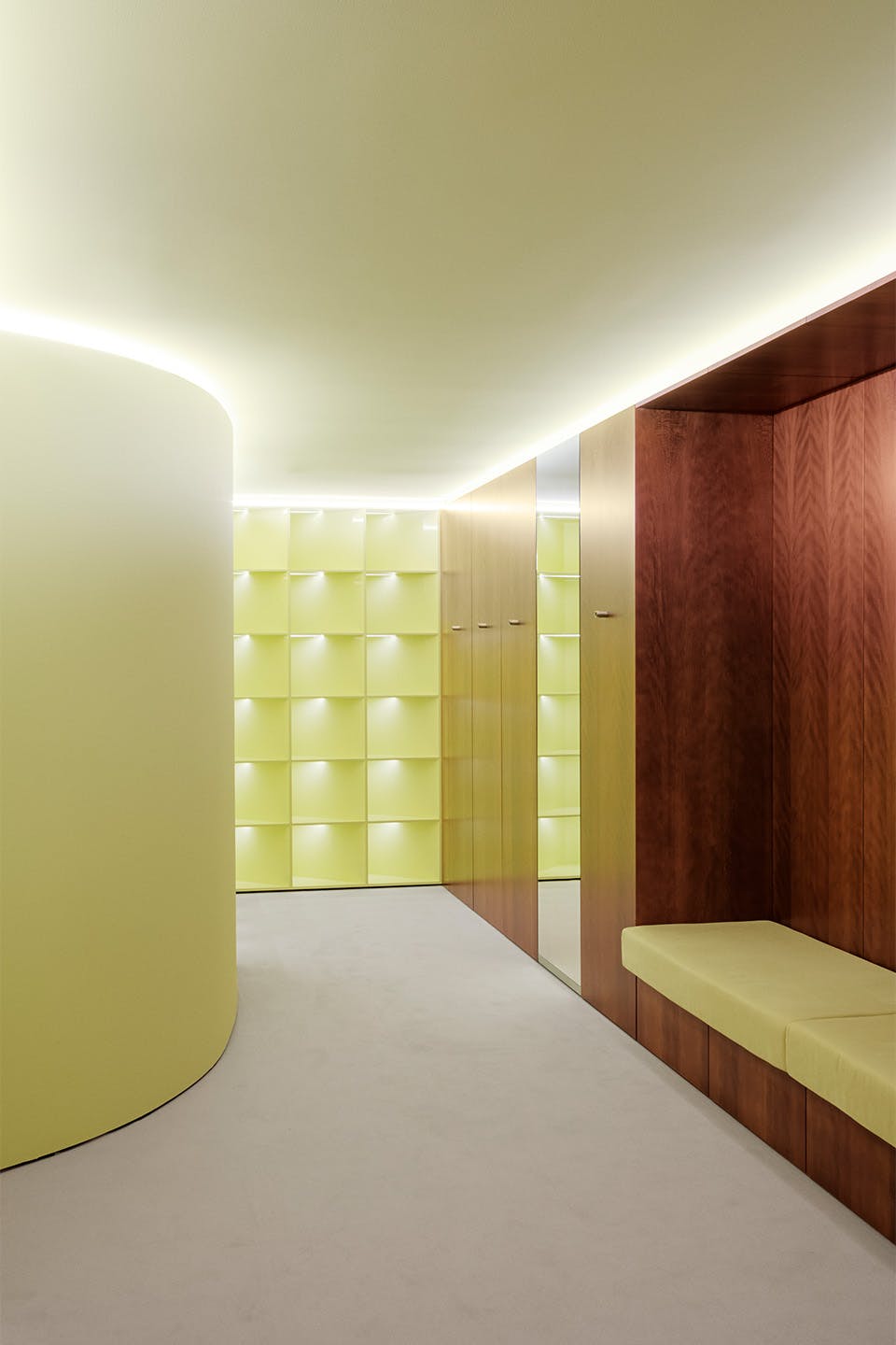 j lindeberg flagship store reopens