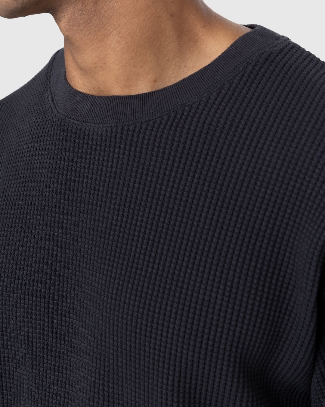 Highsnobiety – Thermal Crew Black - Sweats - Black - Image 7