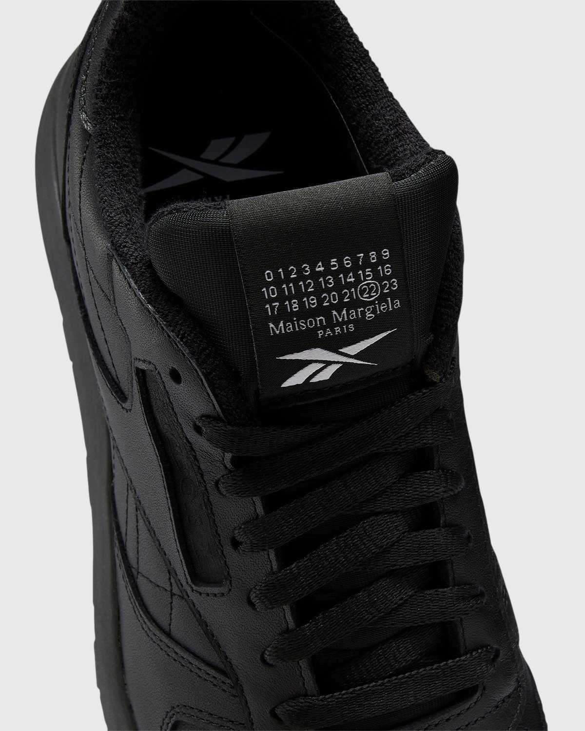 Maison Margiela x Reebok – Classic Leather Tabi Black - Sneakers - Black - Image 5