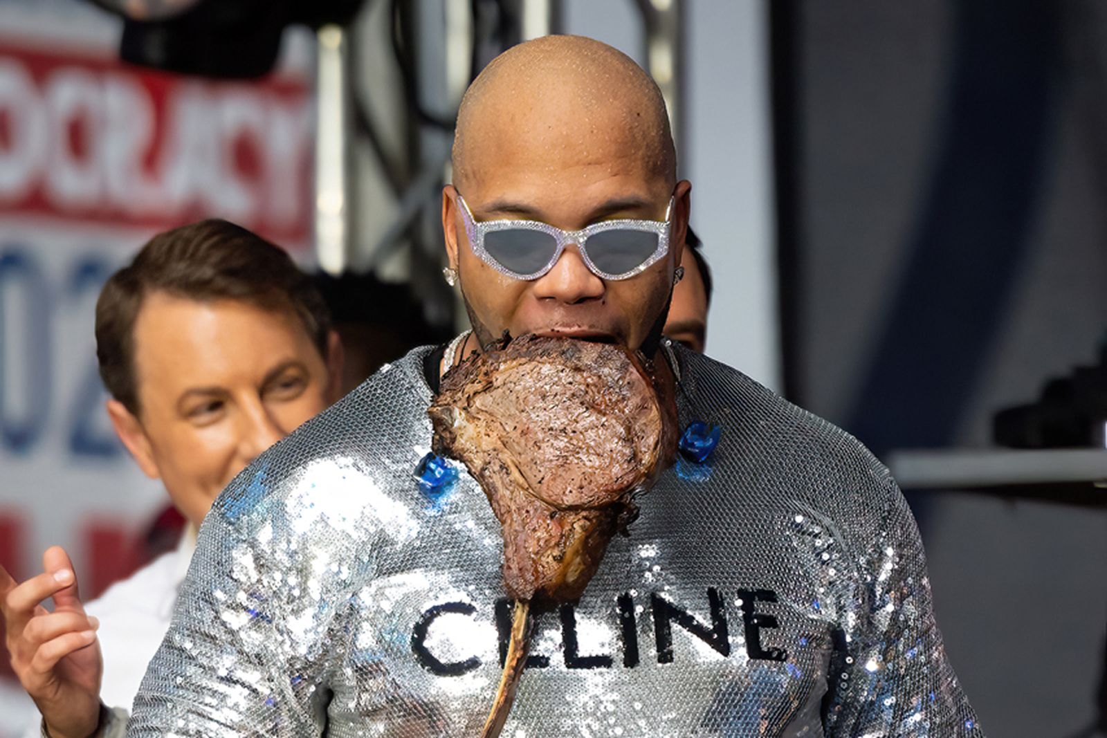 flo-rida-fox-and-friends-concert-steak-outfit