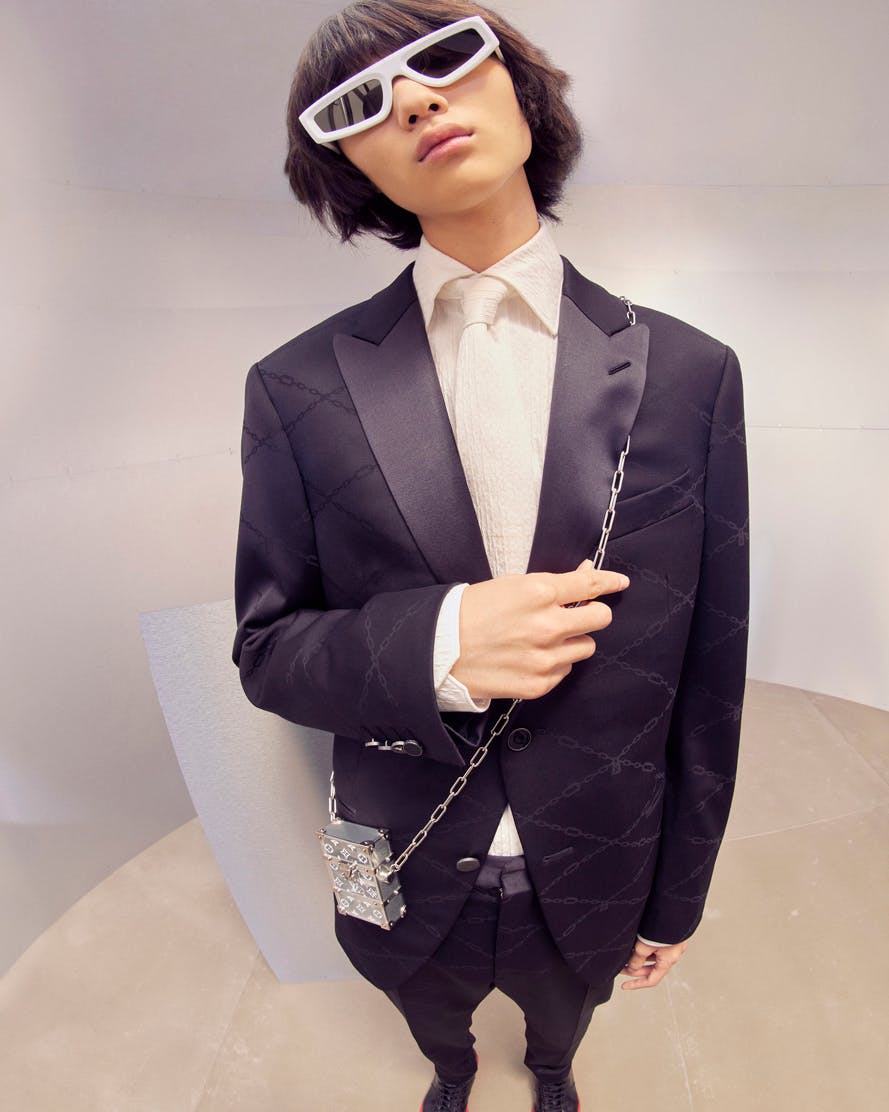 louis-vuitton-virgil-abloh-pre-fall-2022-lookbook- (53)