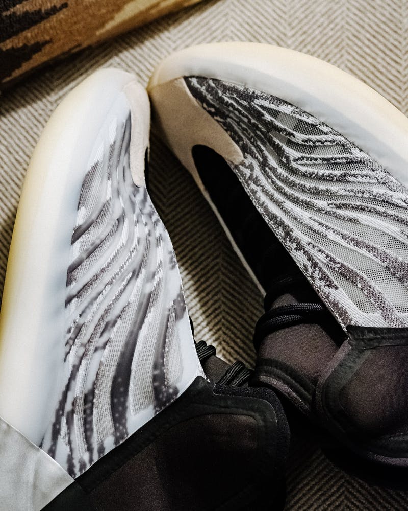 yeezy-qntm-bsktball-differences-11