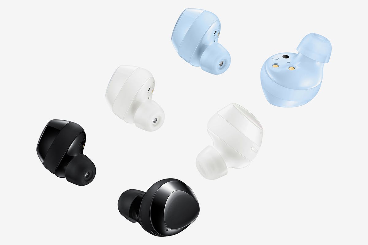 Product Photography - Black - Samsung Galaxy Buds+