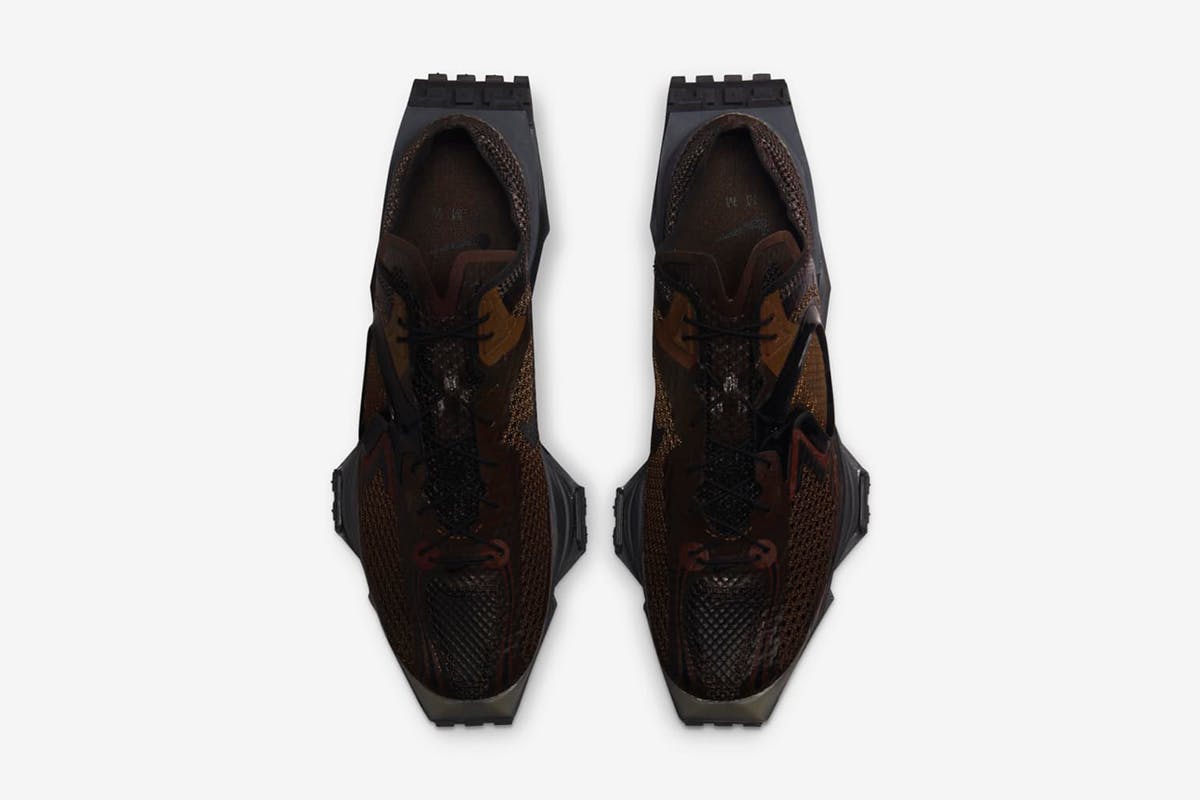 mmw-nike-yoga-collection-zoom-4-sneaker (23)