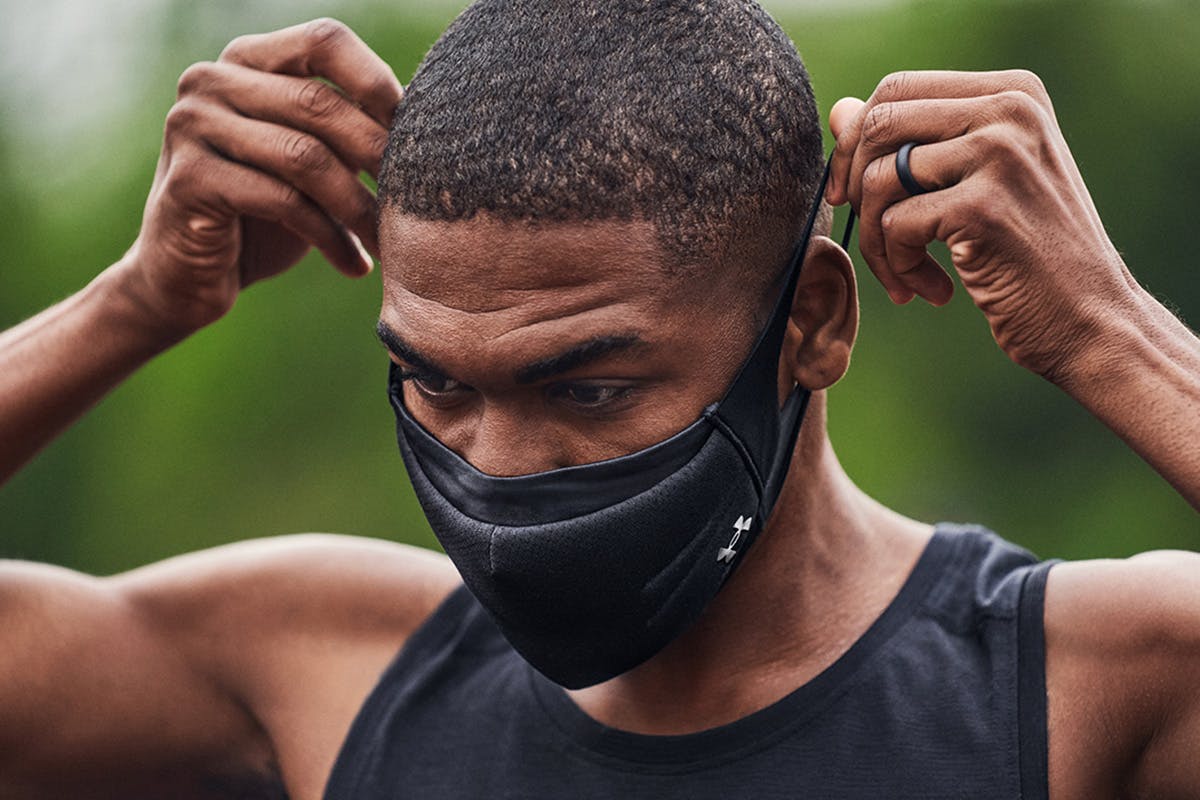 under-armour-sportsmask-main