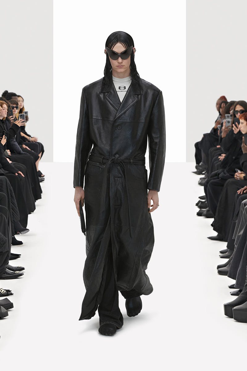 balenciaga-spring-2022-04