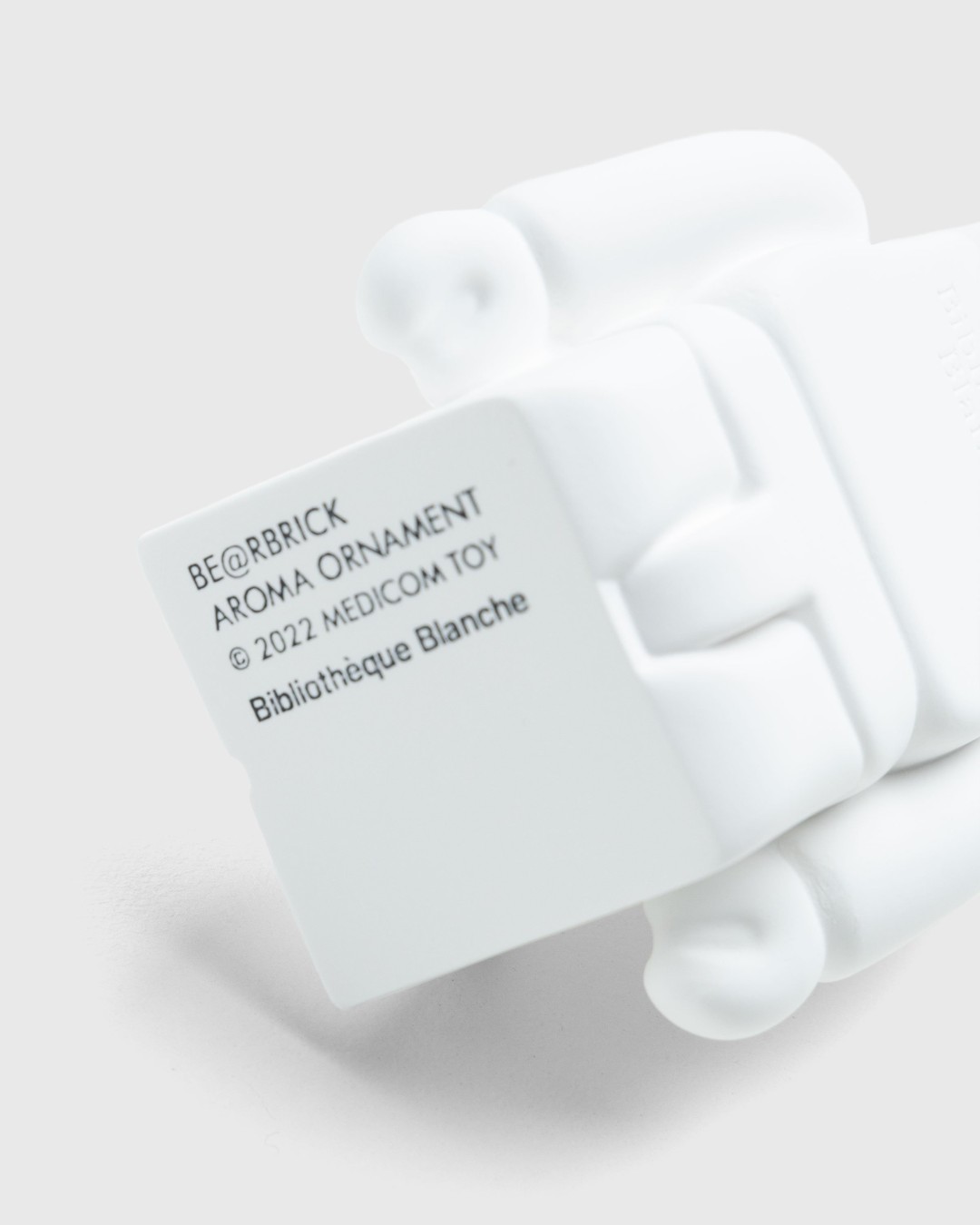 Medicom – Be@rbrick Aroma Ornament No.0 Liberty Fabrics Katie and Millie Mulch - Ceramics - Brown - Image 5
