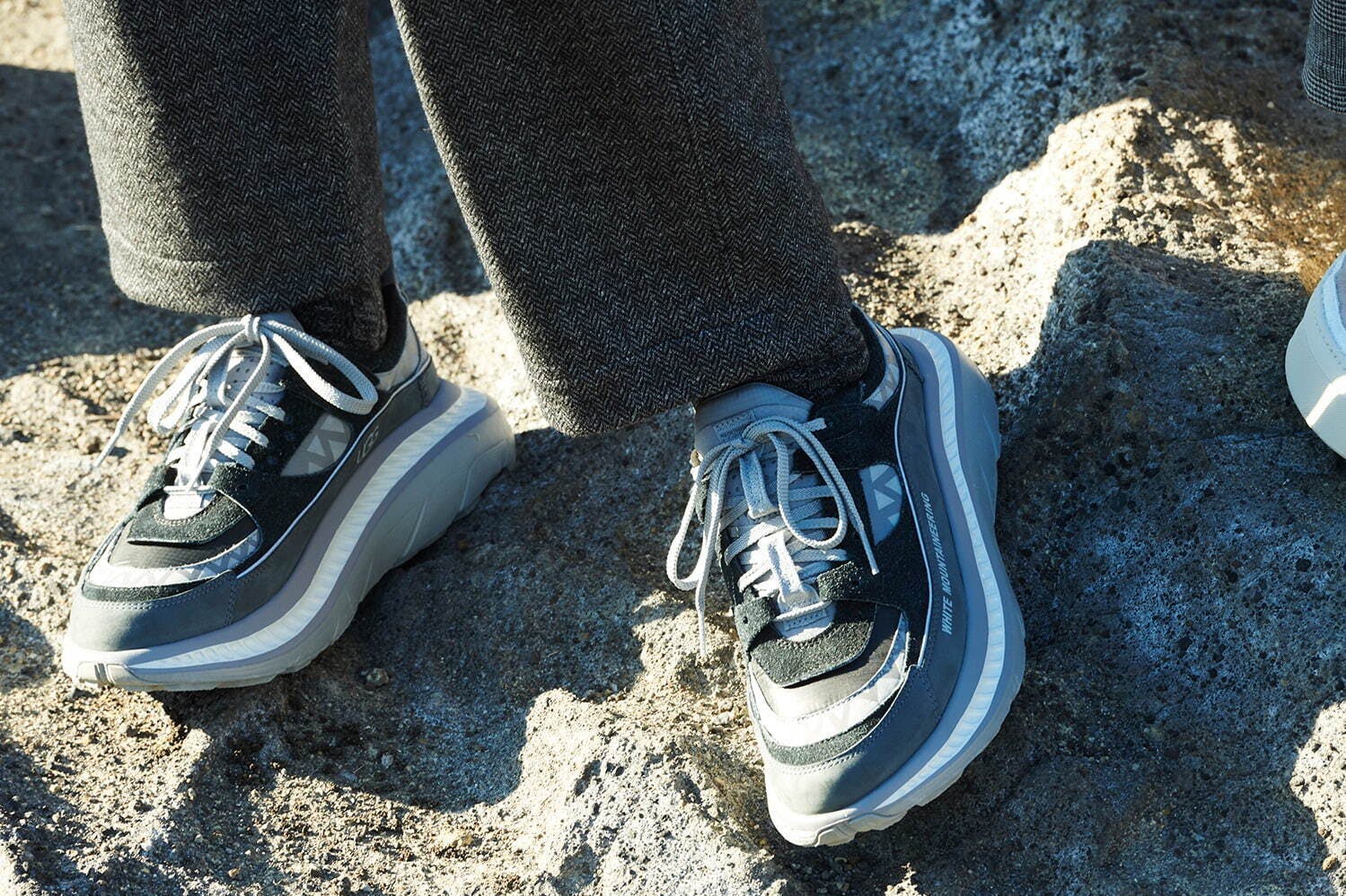 white-mountaineering-ugg-fw22-boots-shoes (15)