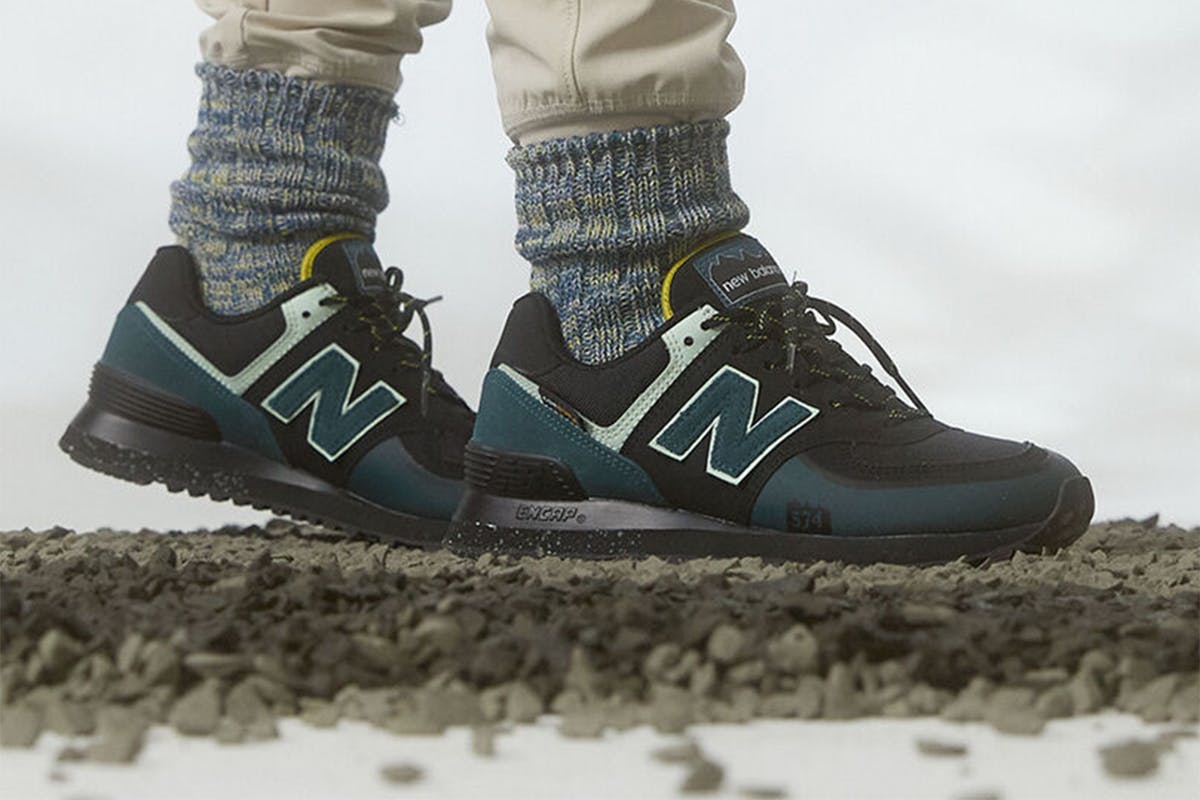 Publiciteit vis stel voor Shop the Winter-Ready New Balance 574T Here