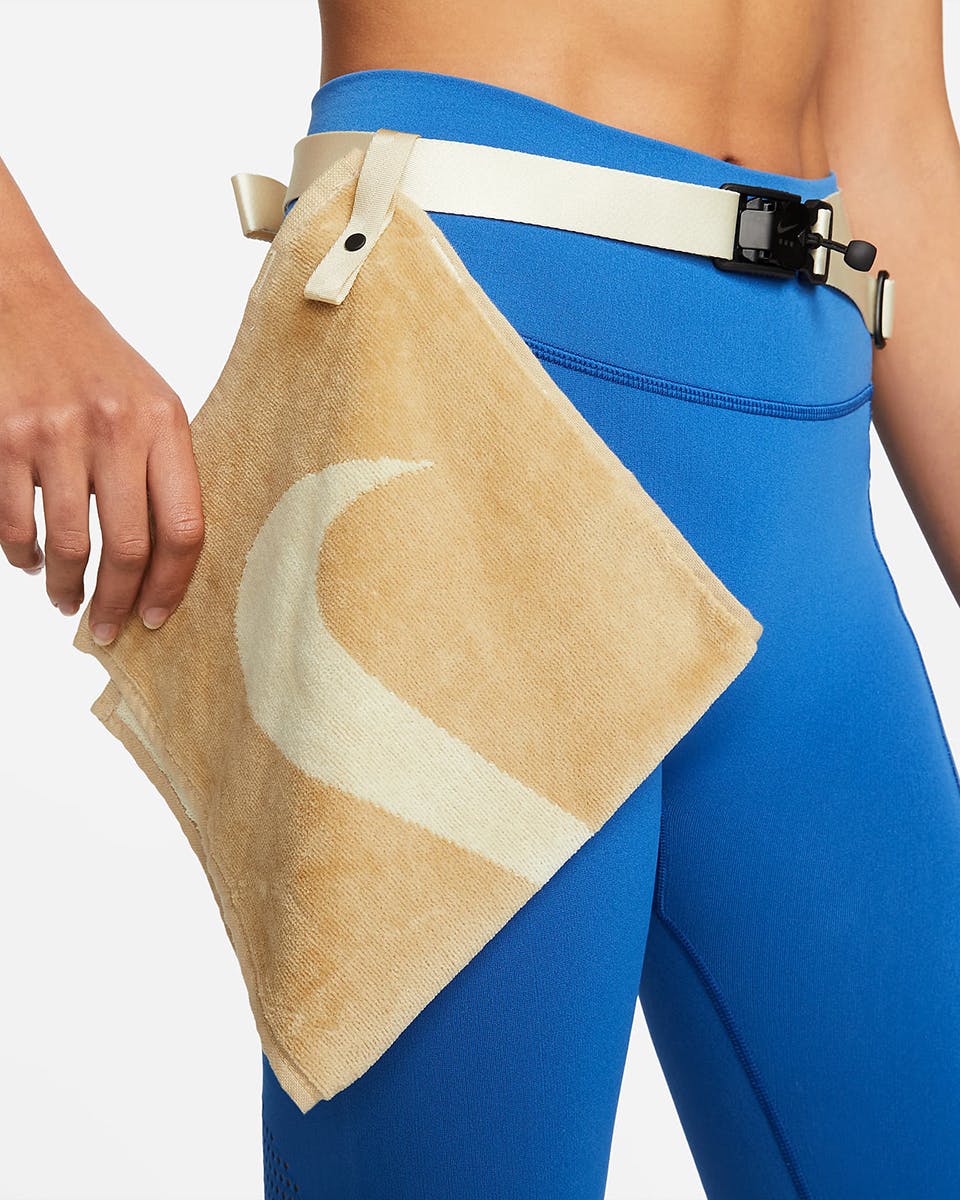 mmw-nike-yoga-collection-zoom-4-sneaker (19)
