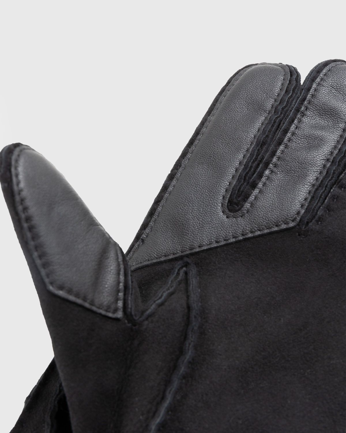 Ugg x Children of the Discordance – Sheepskin Gloves Black - Gloves - Black - Image 3