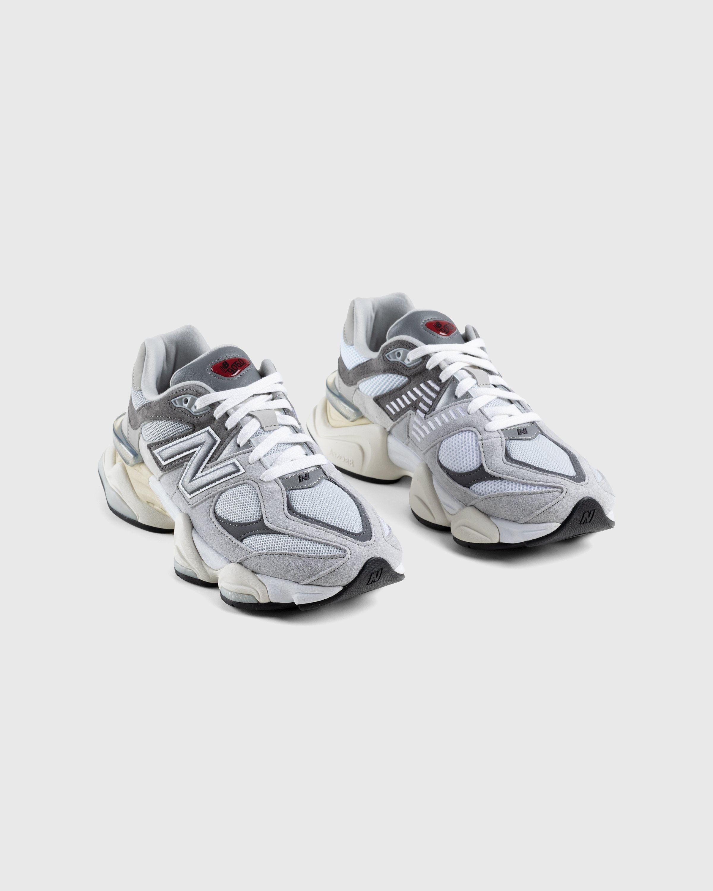 New Balance – U9060GRY Grey - Low Top Sneakers - Grey - Image 3