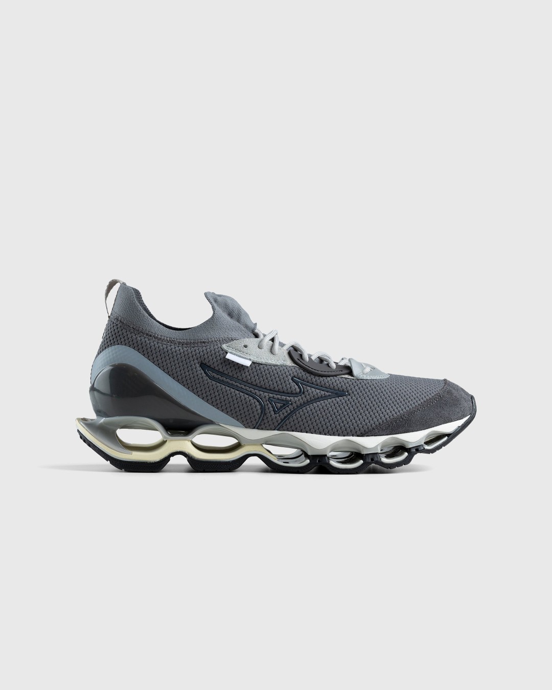 Mizuno – Wave Prophecy Beta Shade/Harbor Mist - Sneakers - Beige - Image 1