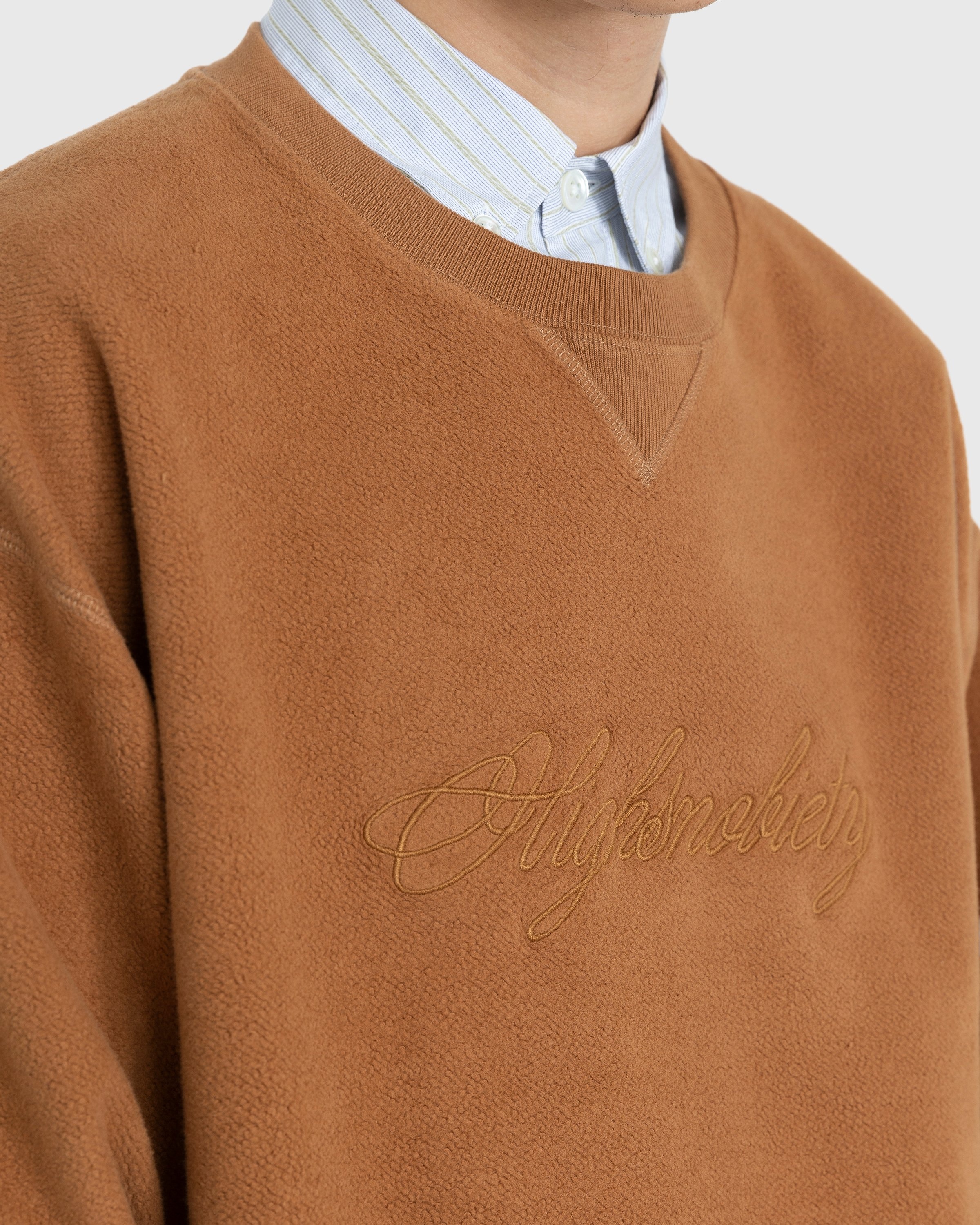 Highsnobiety – Script Logo Reverse Fleece Crew Brown - Sweats - Brown - Image 6